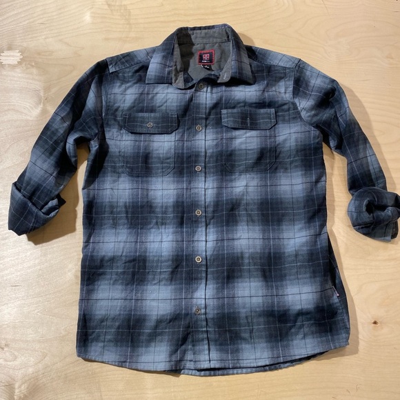 Swiss Tech Gray Plaid Button-Up Shirt Medium (38-40) (JH) - Picture 6 of 13